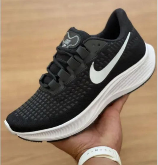 Tenis Nike primera linea